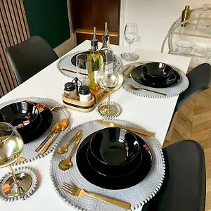 https://city-centre-terrace-town-house.hotelsin-nottingham.com