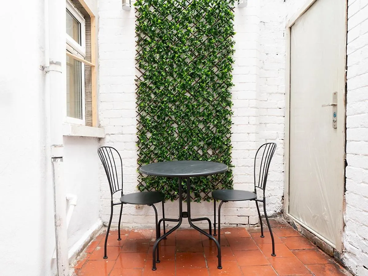Pass The Keys Beautiful 4Br Restored Red Brick Cafes And Park Belfast 0*,